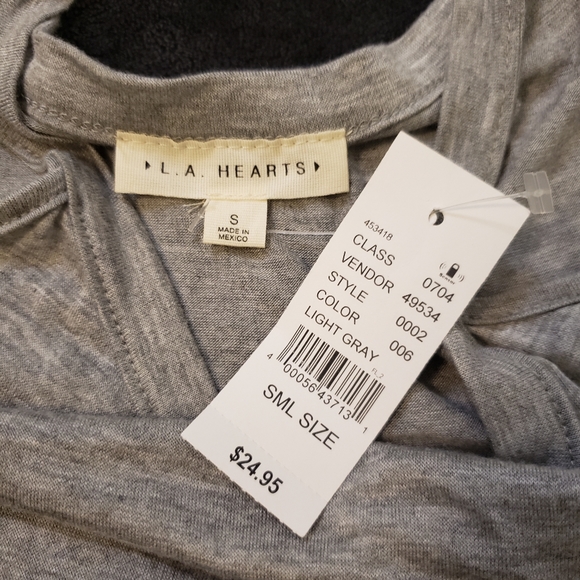 LA Hearts by PacSun Cold Shoulder Light Gray Shirt - Picture 4 of 6